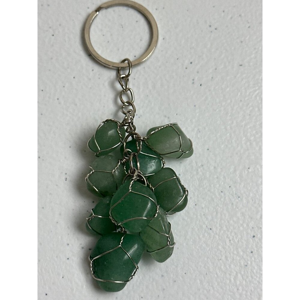 Wire-Wrapped Green Grapes Stones Metal Keychain for Women - Picture 1 of 3